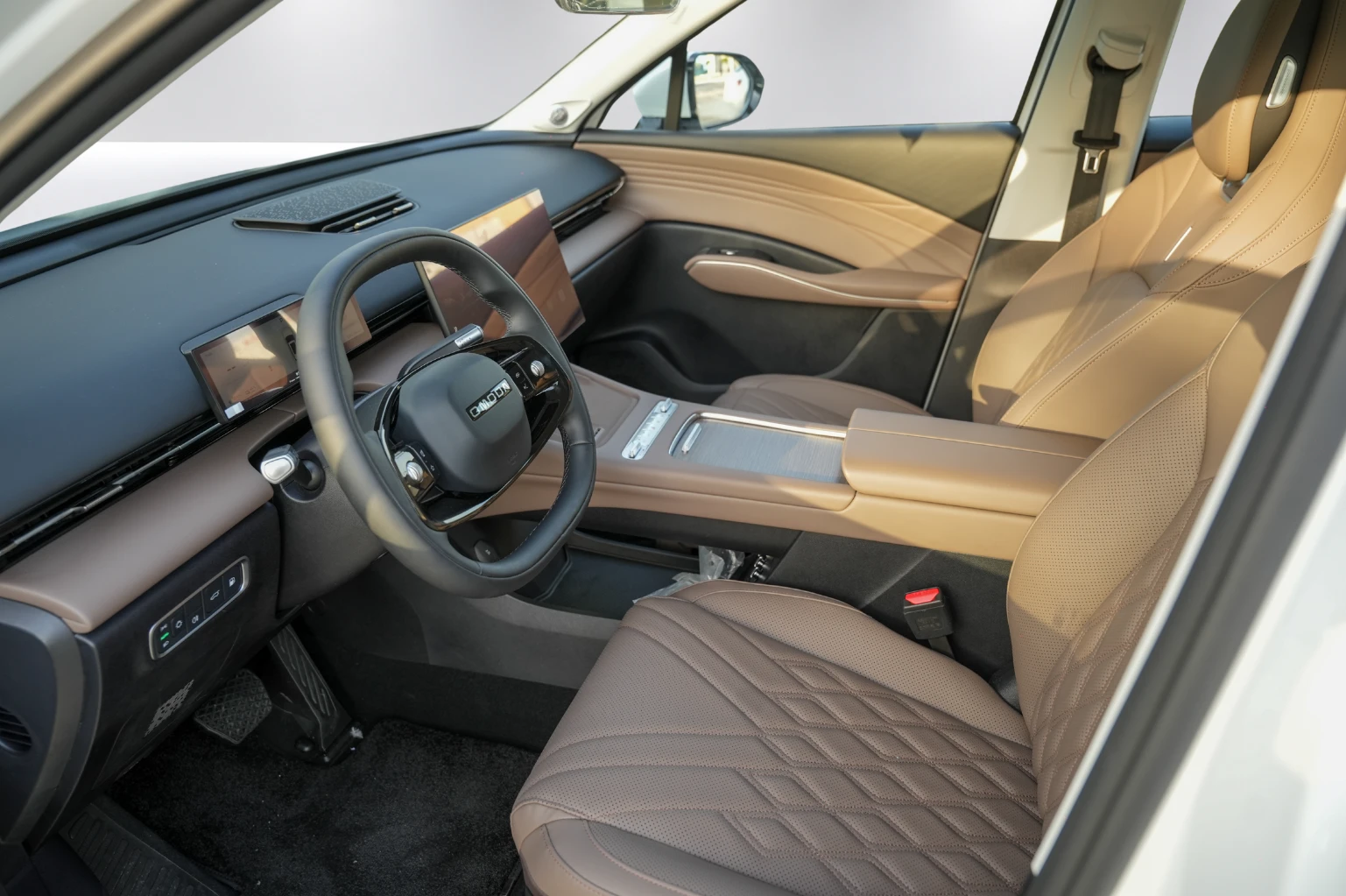 Omoda C7 photo 7